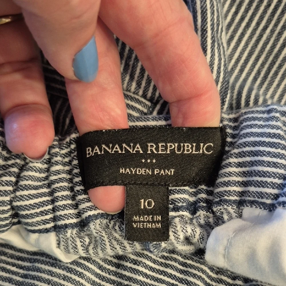Banana Republic Hayden Navy Striped Linen And Cotton Blend Crops